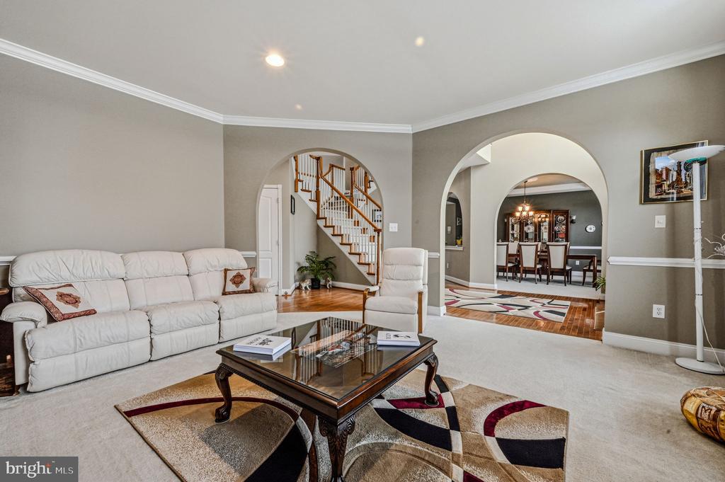 211 AUDUBON DRIVE