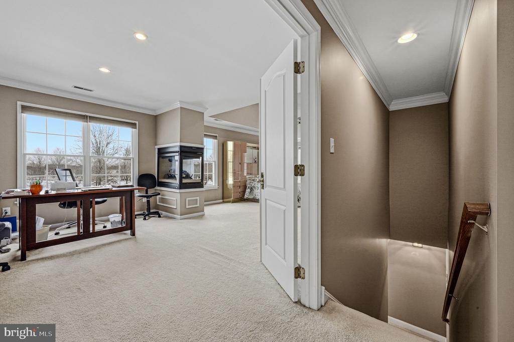 211 AUDUBON DRIVE