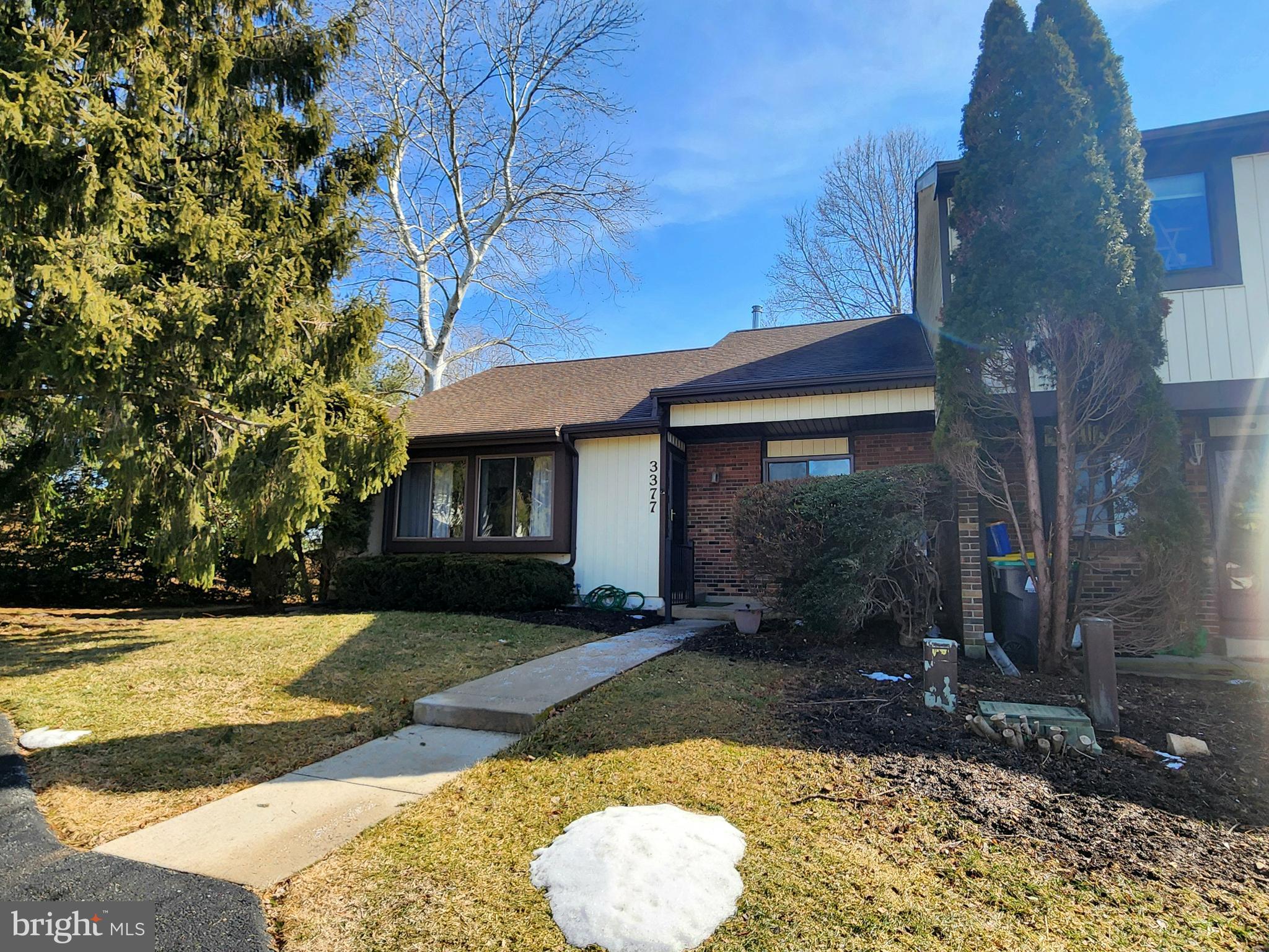 3377 CHAMPIONS DRIVE