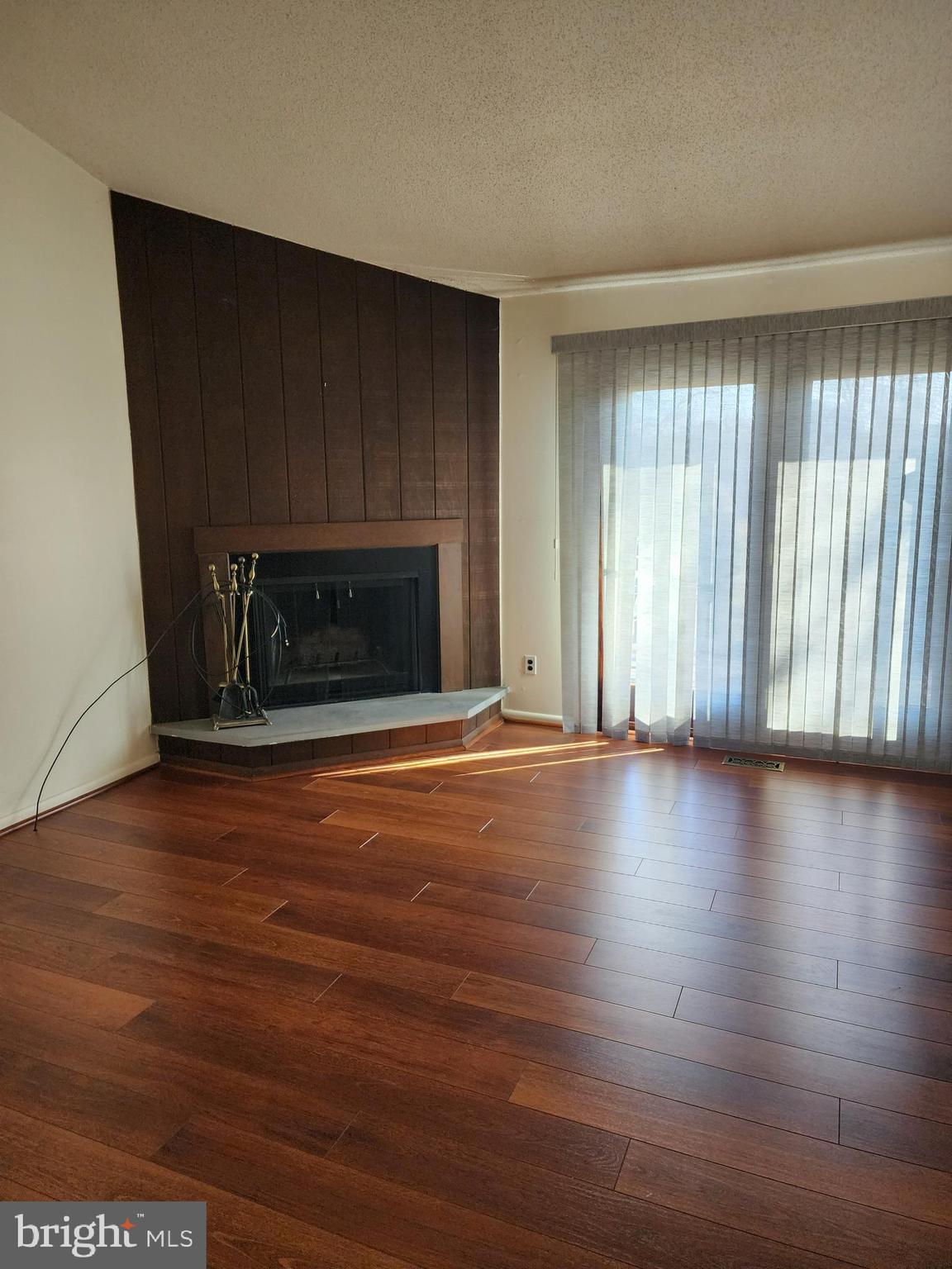 3377 CHAMPIONS DRIVE