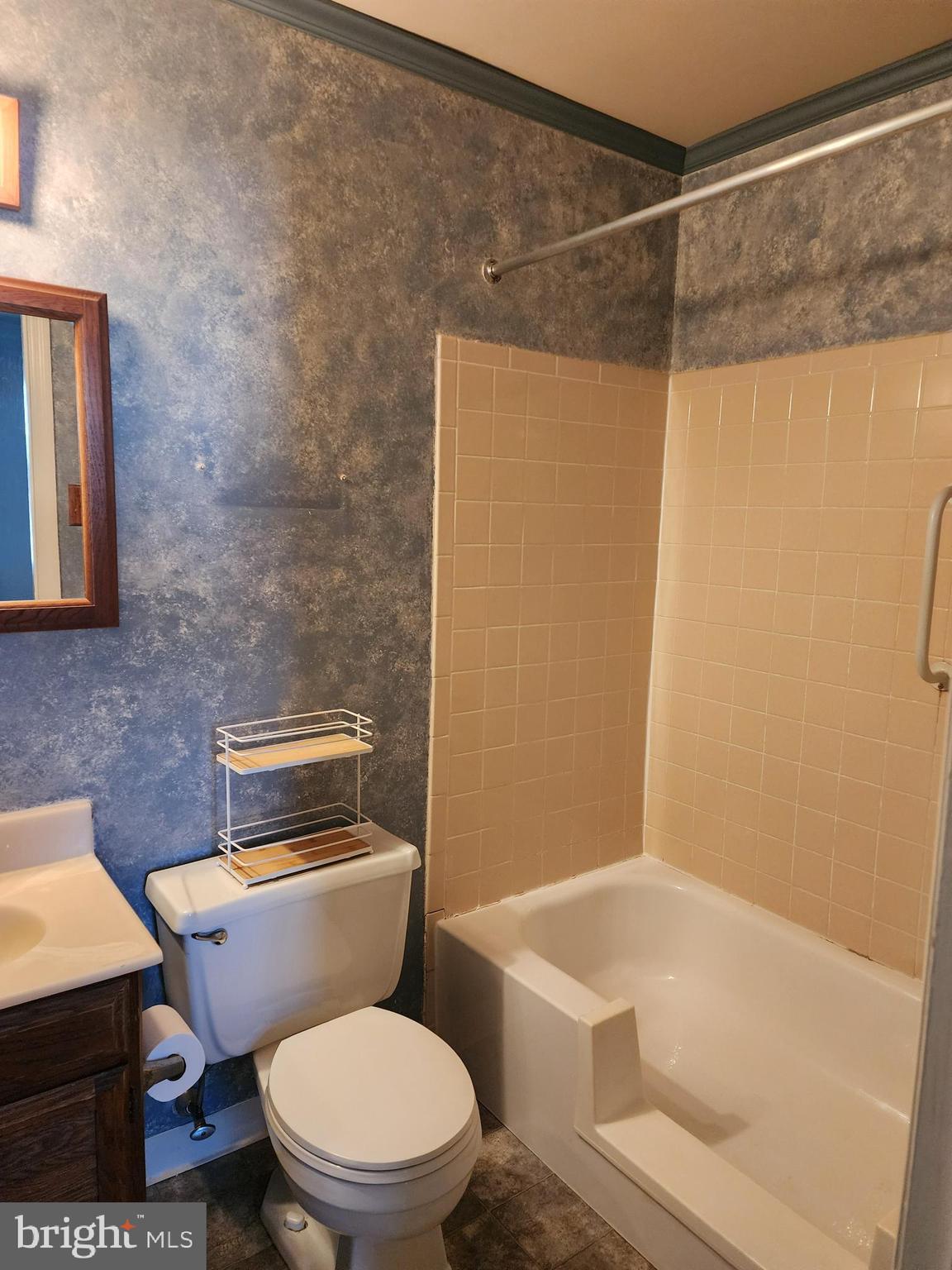 3377 CHAMPIONS DRIVE