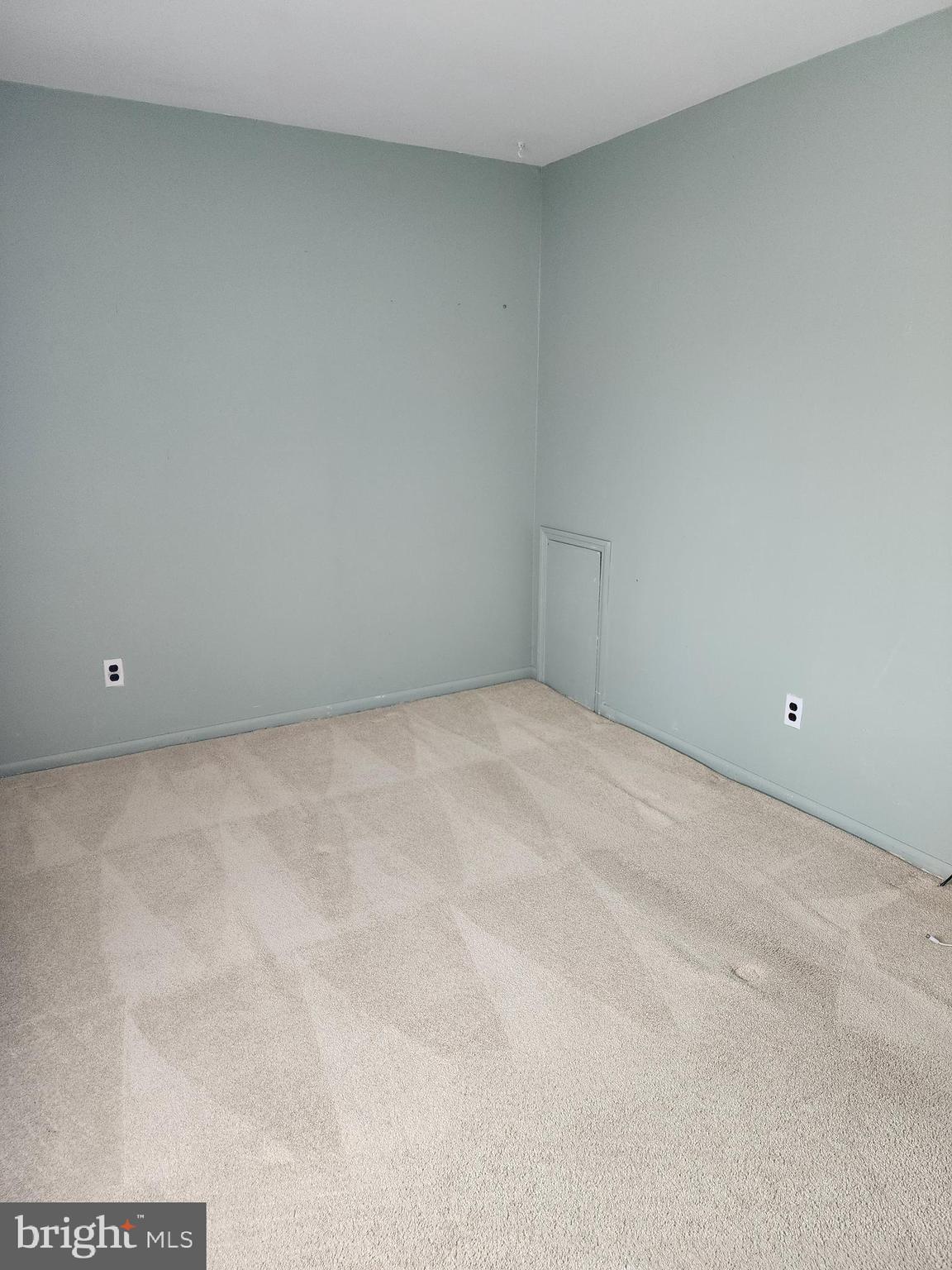 3377 CHAMPIONS DRIVE