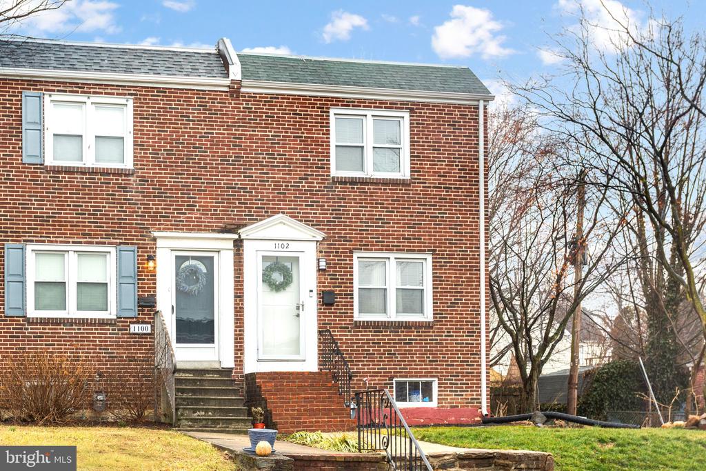 1102 CLAYTON ROAD