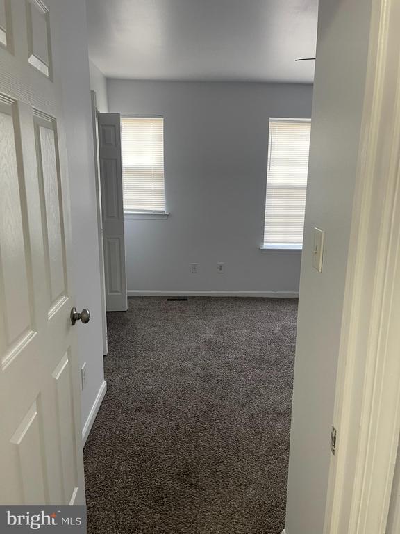 288 VINCENT CIRCLE