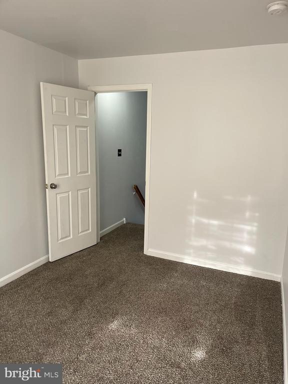288 VINCENT CIRCLE