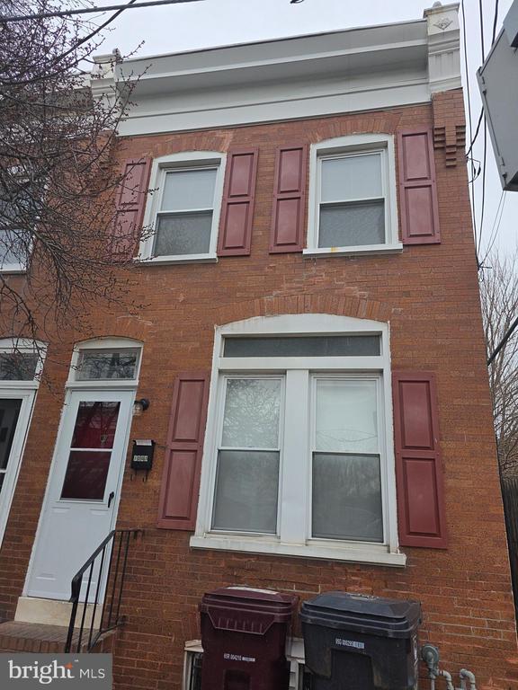 1003 MAPLE STREET