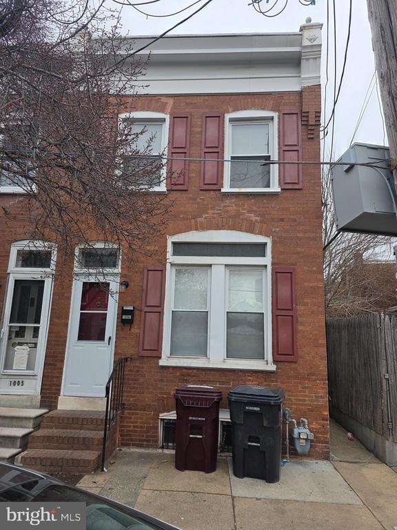 1003 MAPLE STREET
