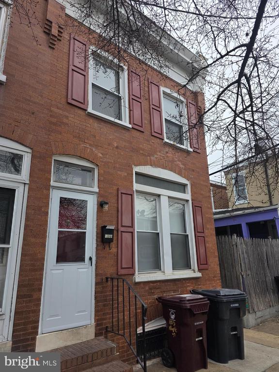 1003 MAPLE STREET