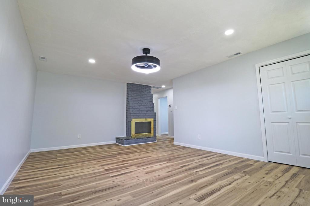 67 MERCER DRIVE