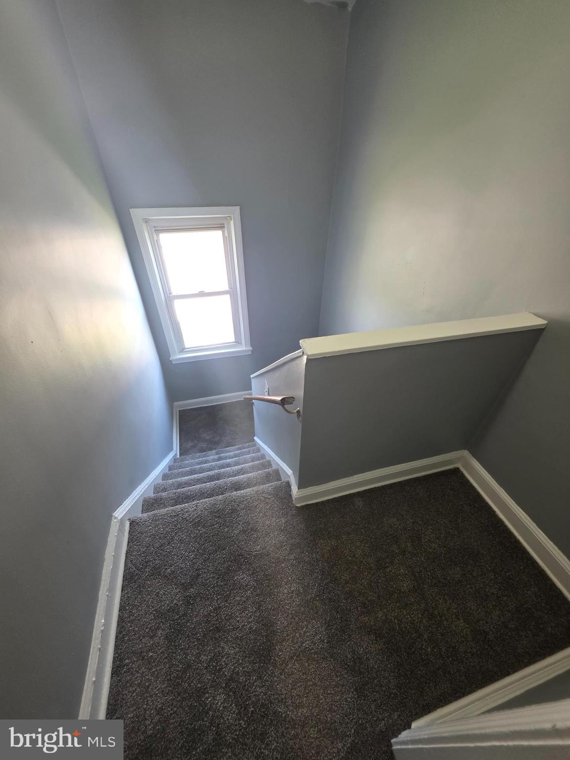403 GREENHILL AVENUE UNIT 2