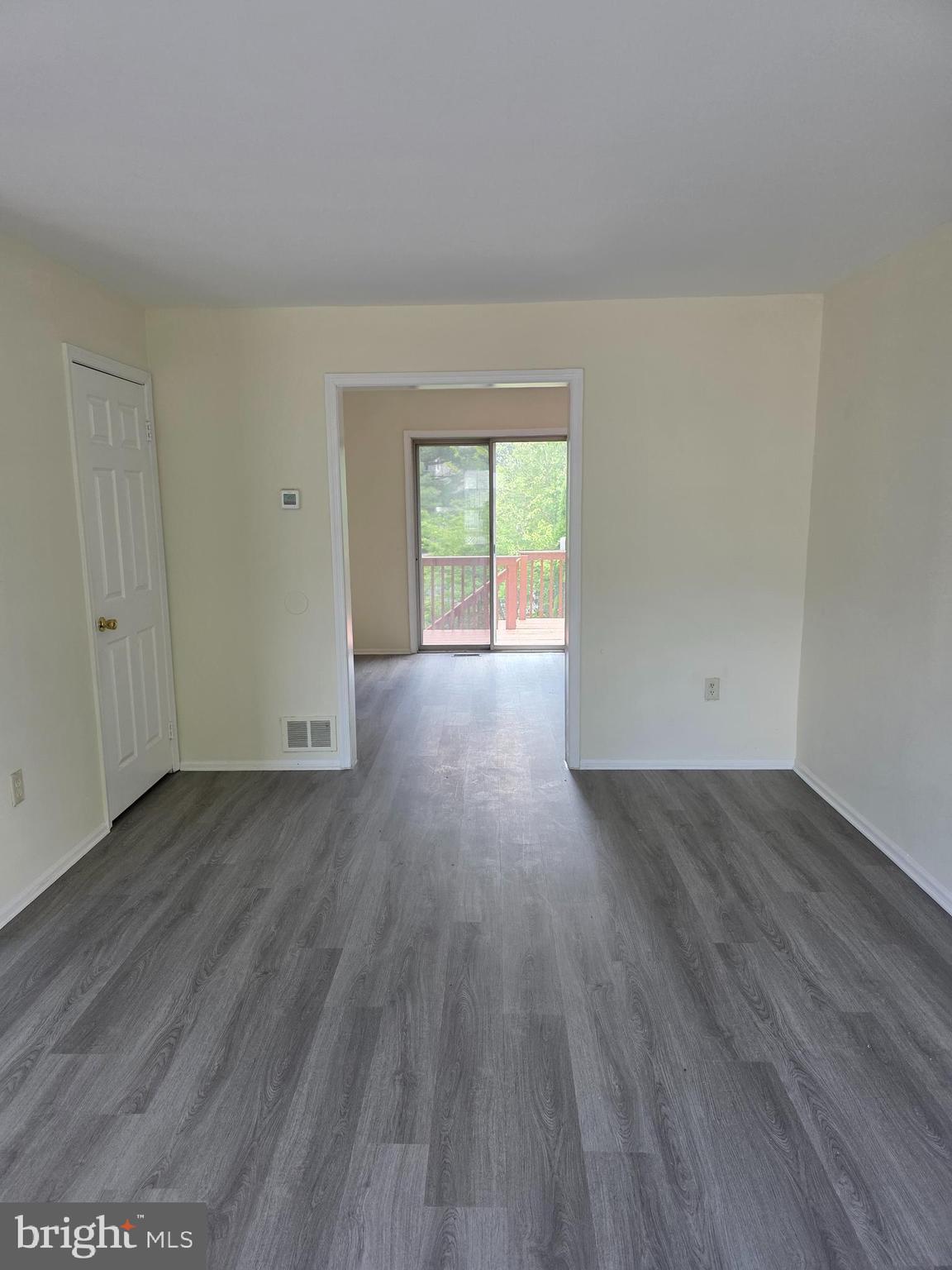 13 FARLAND WAY