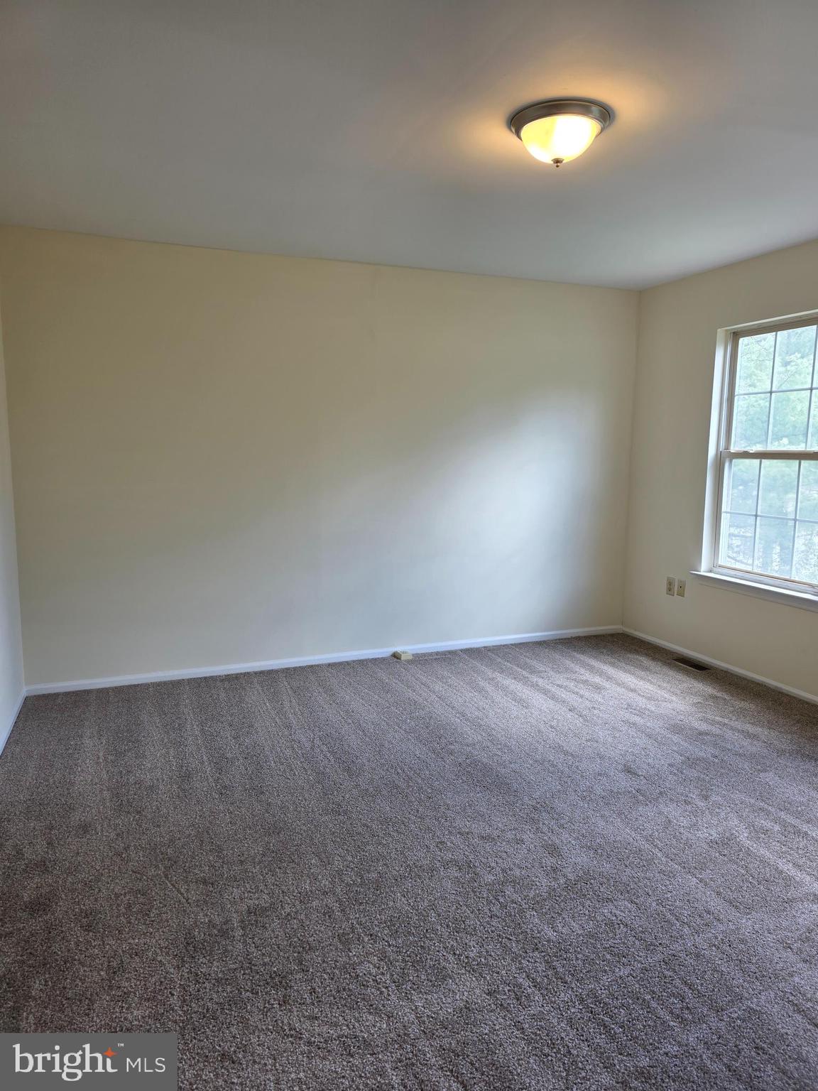 13 FARLAND WAY