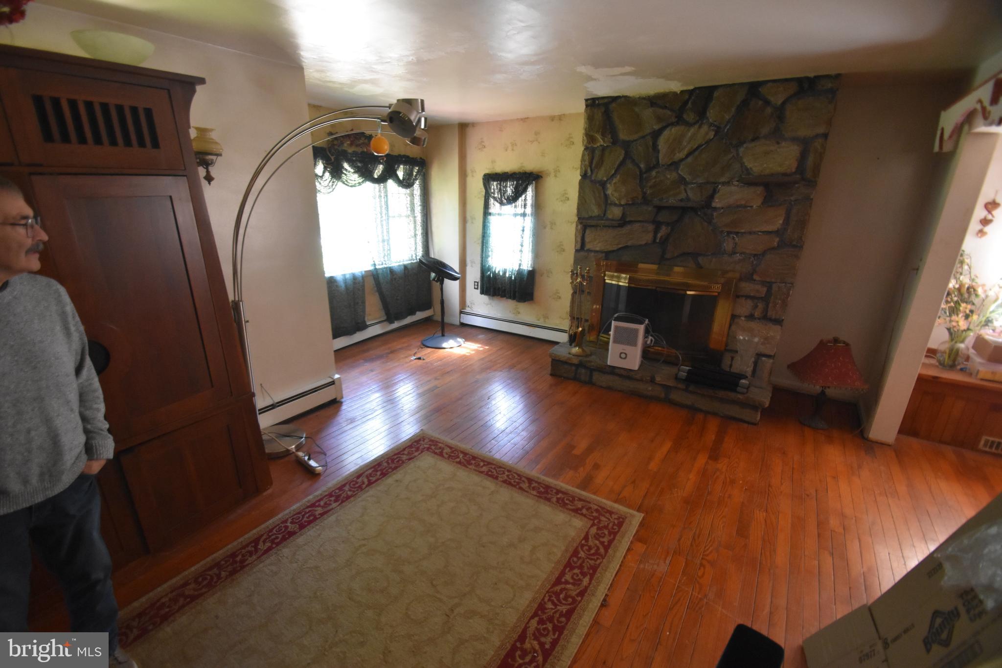2038 MARSH ROAD