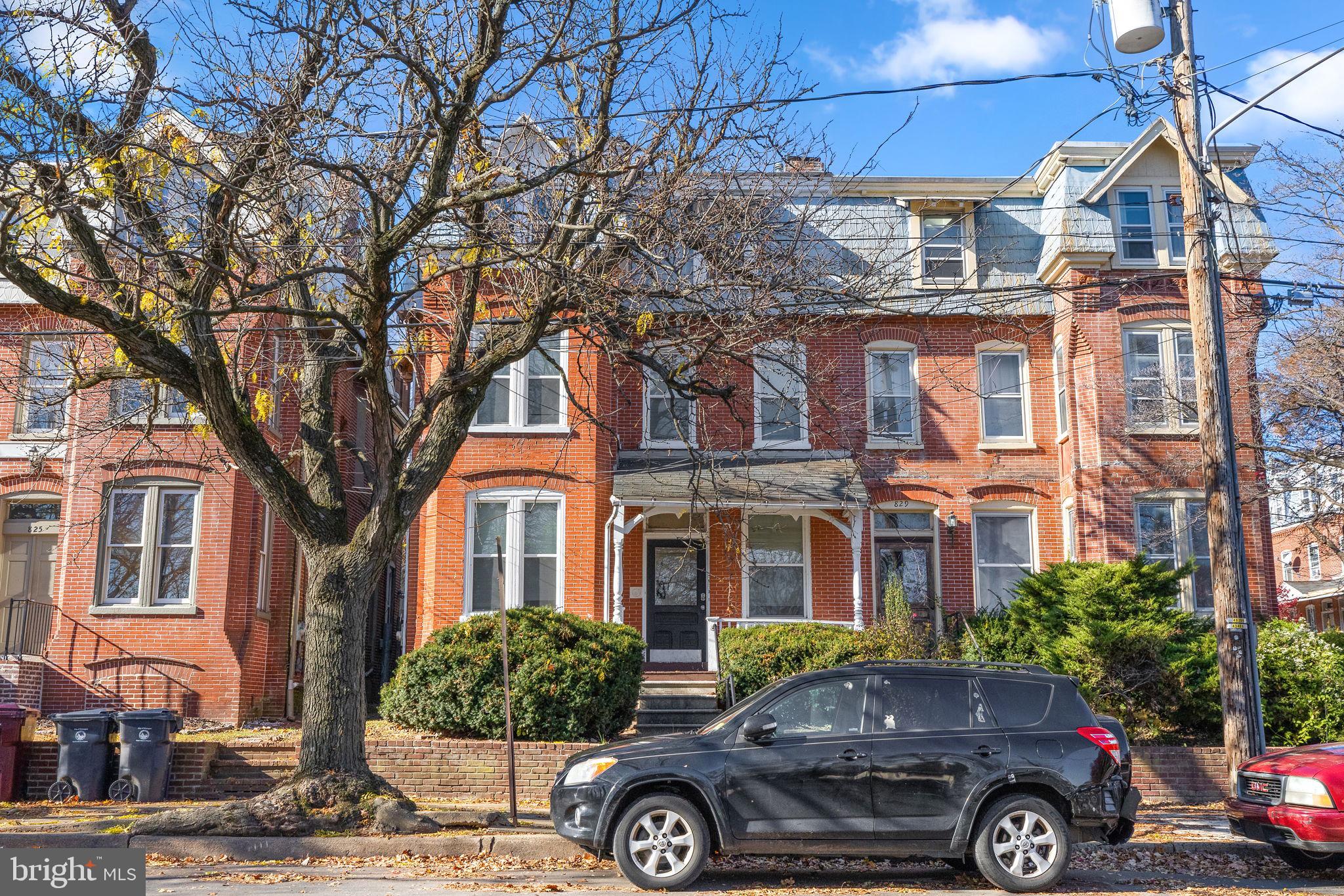 827 N JACKSON STREET 2