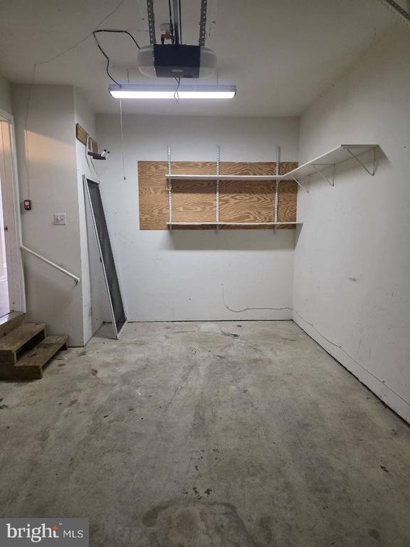 24 WOODCREST COURT