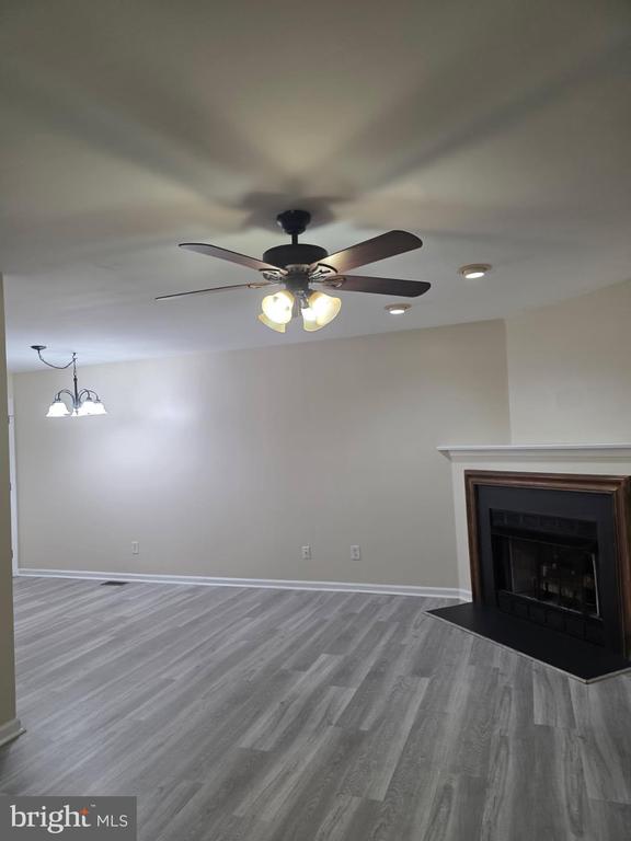 24 WOODCREST COURT