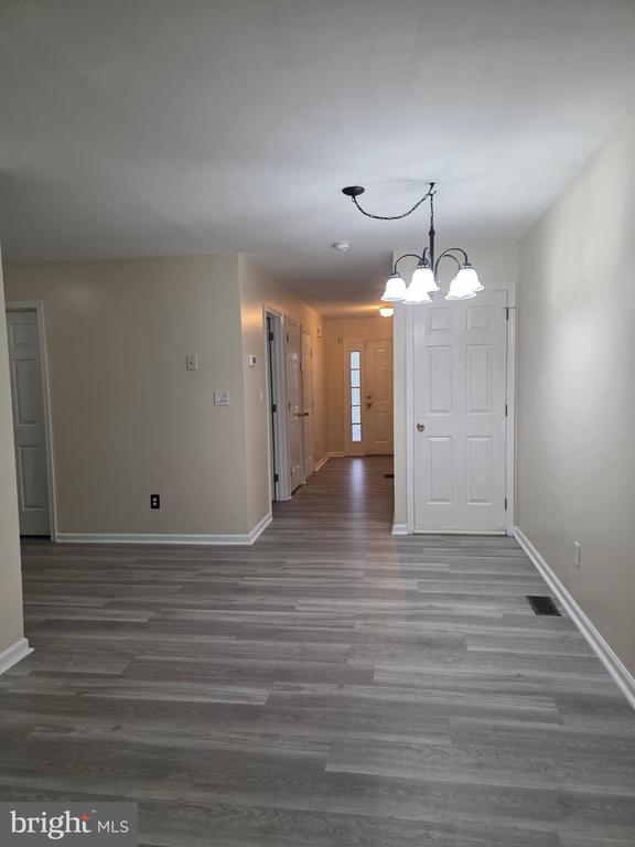 24 WOODCREST COURT