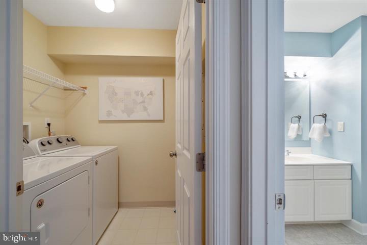 3800 SANIBEL CIRCLE 3815