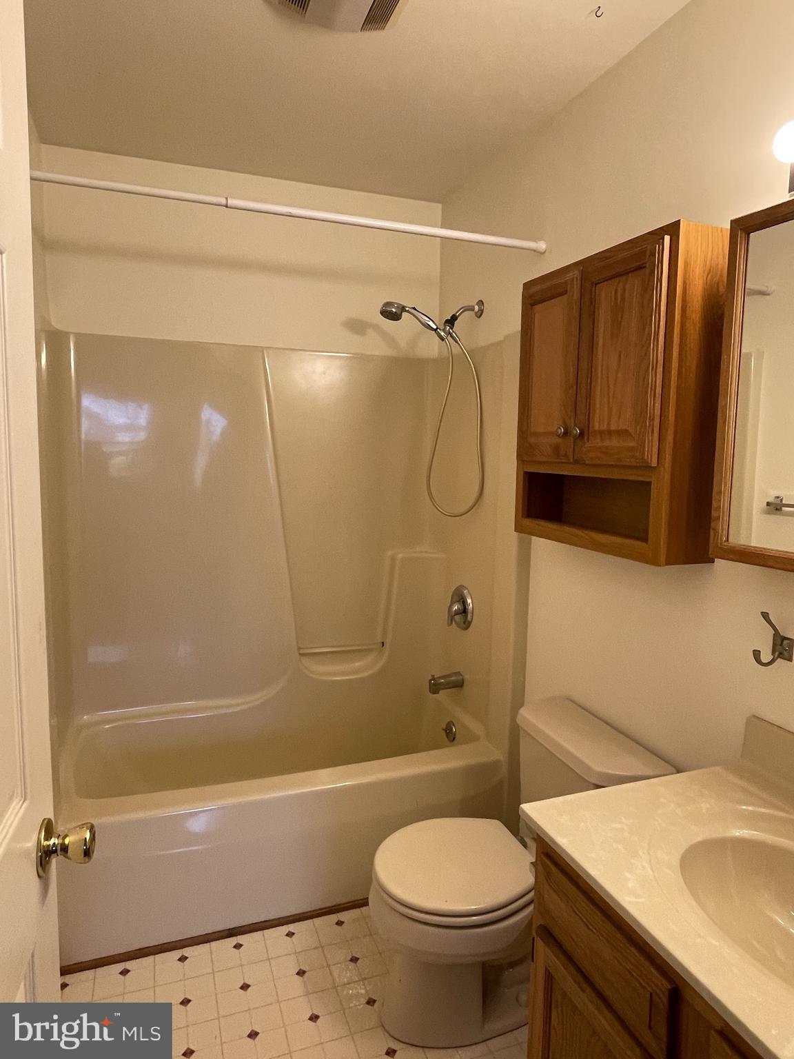 28 Hunt Valley Ct