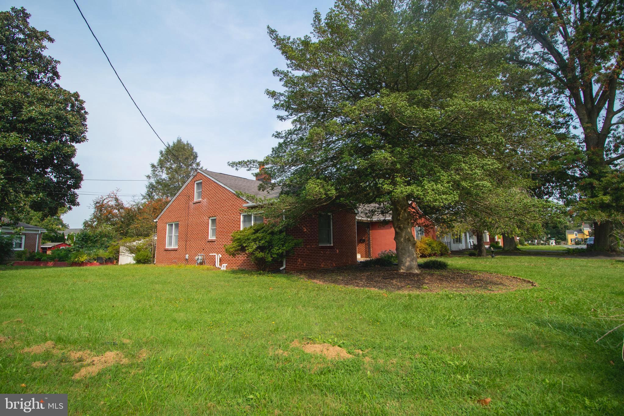 101 Hermitage Dr
