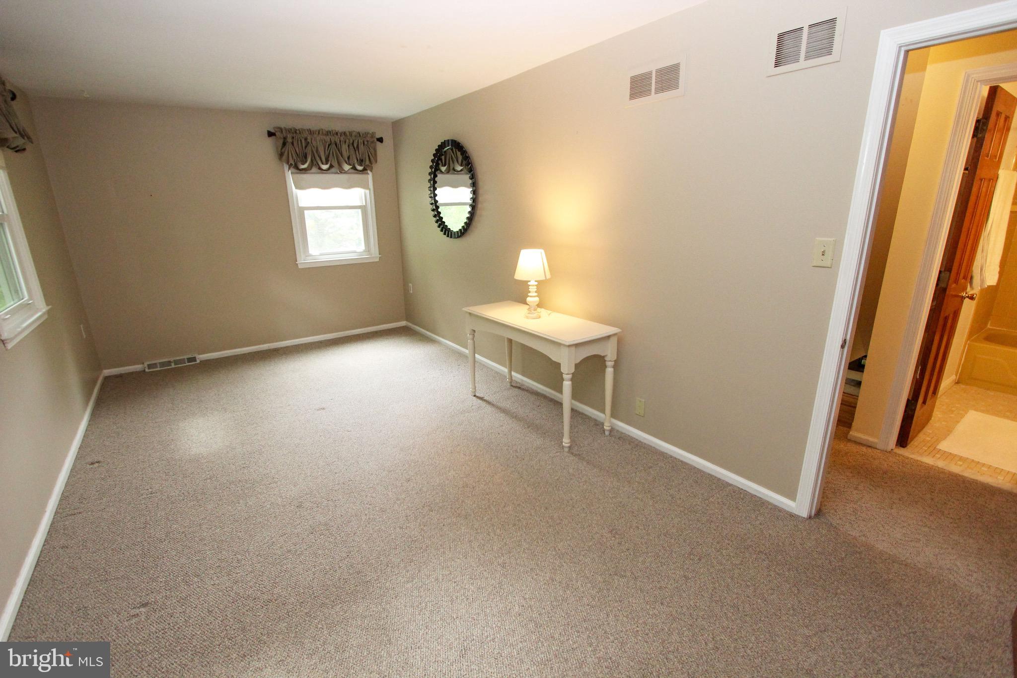120 Black Oak Dr