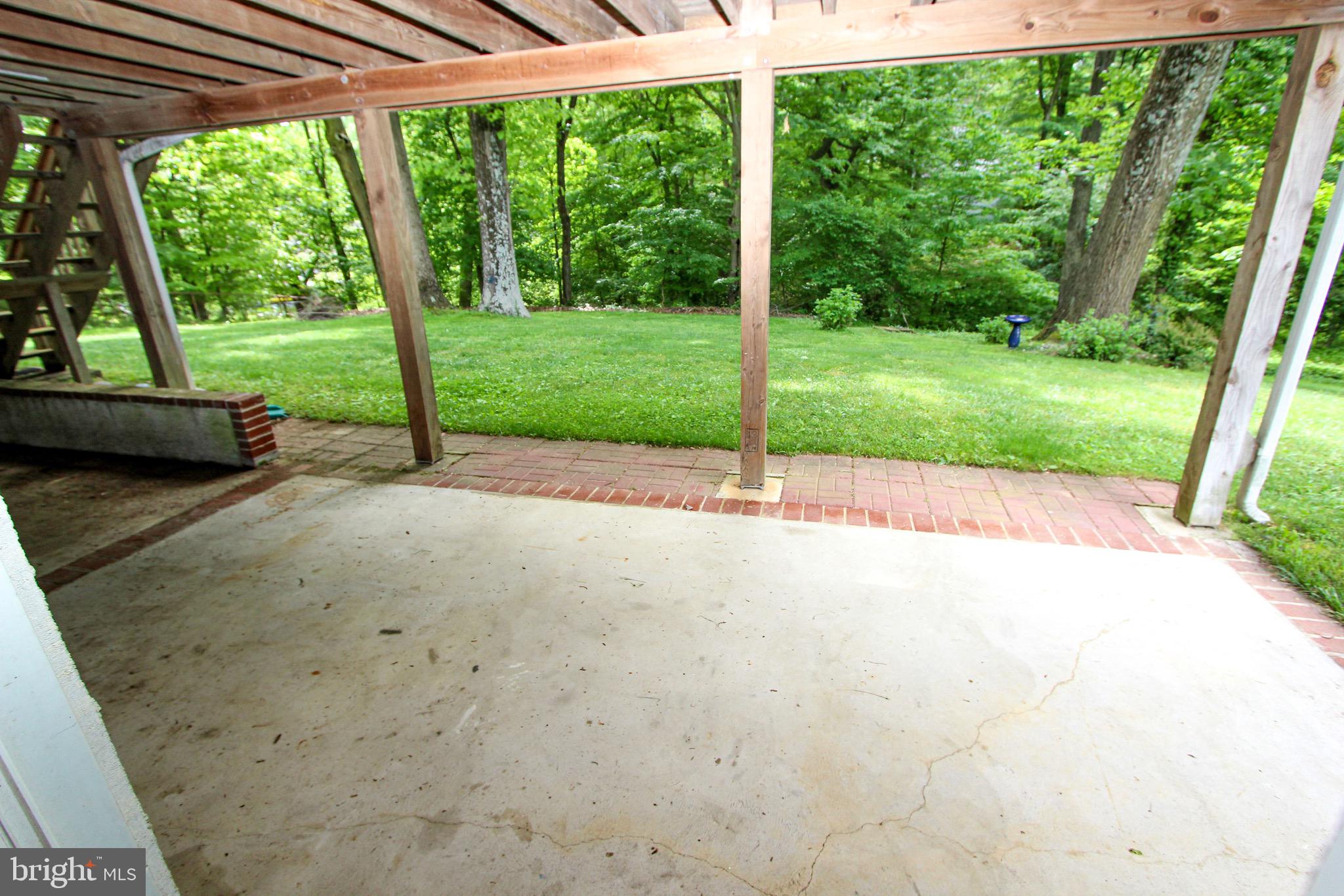 120 Black Oak Dr