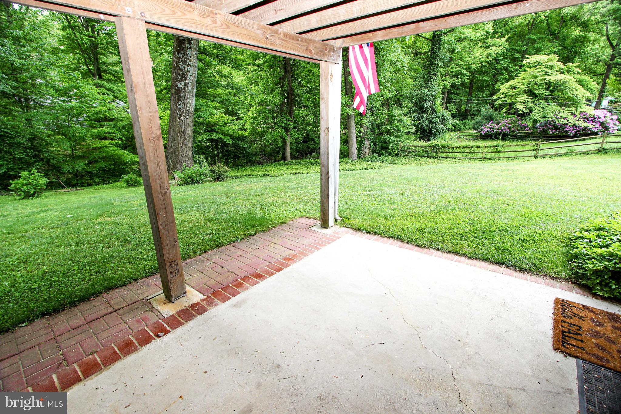 120 Black Oak Dr