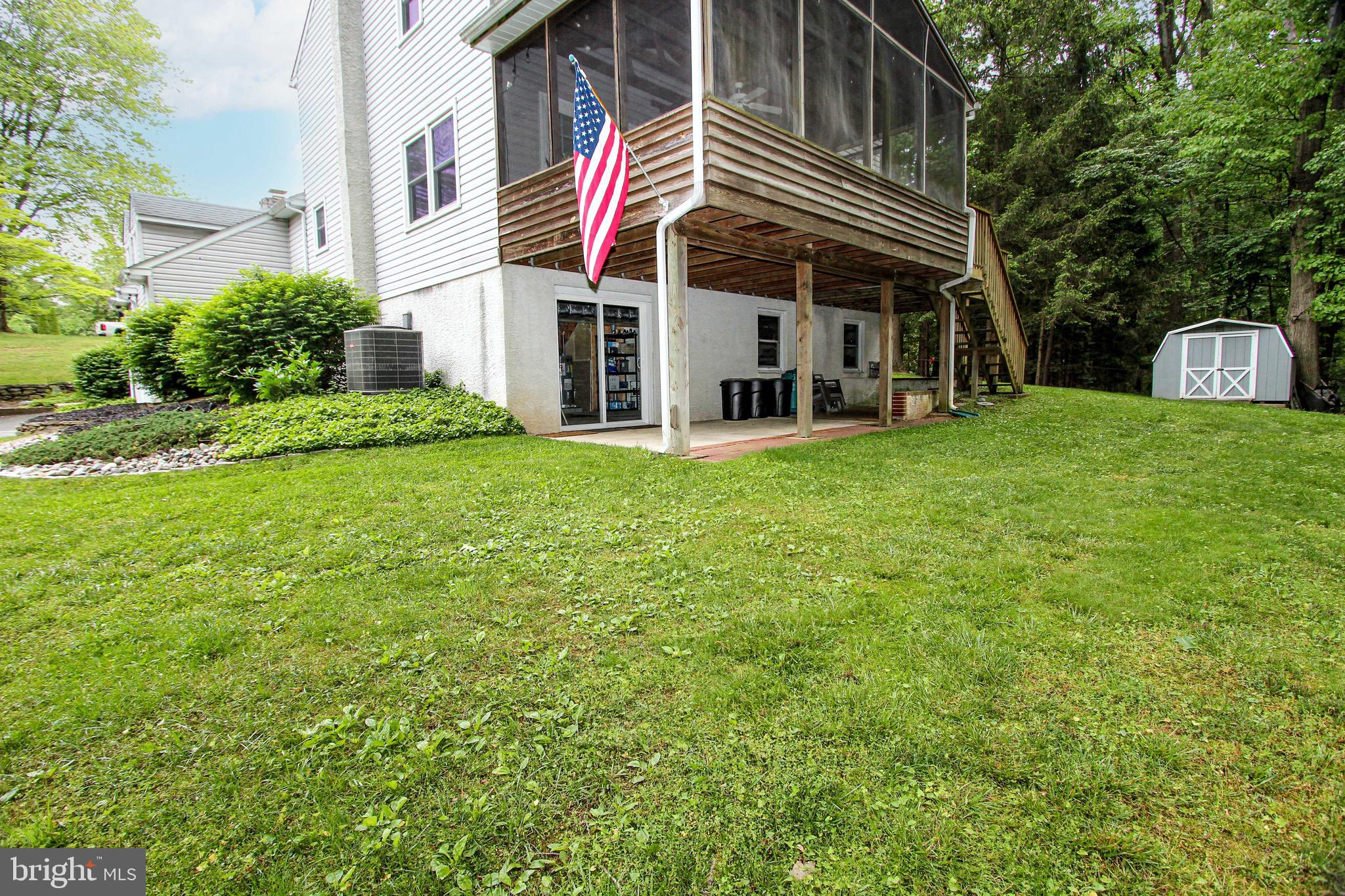 120 Black Oak Dr