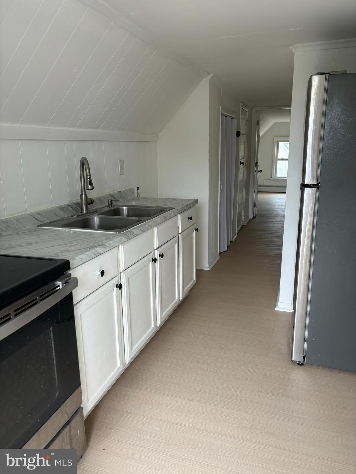214 W MAIN ST #3RD FLOOR