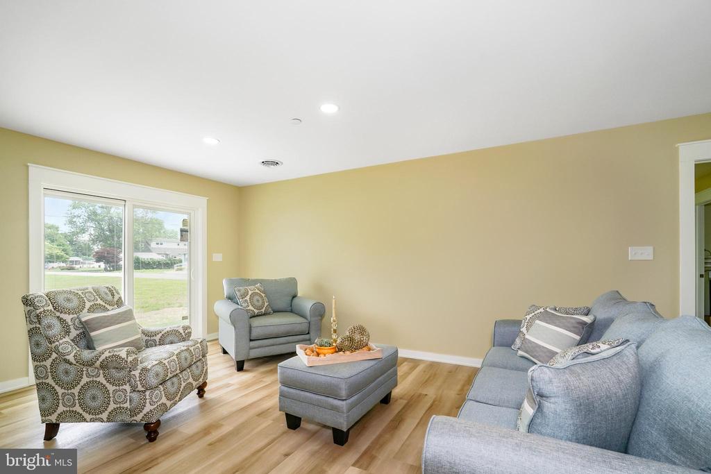 113 Midway Dr