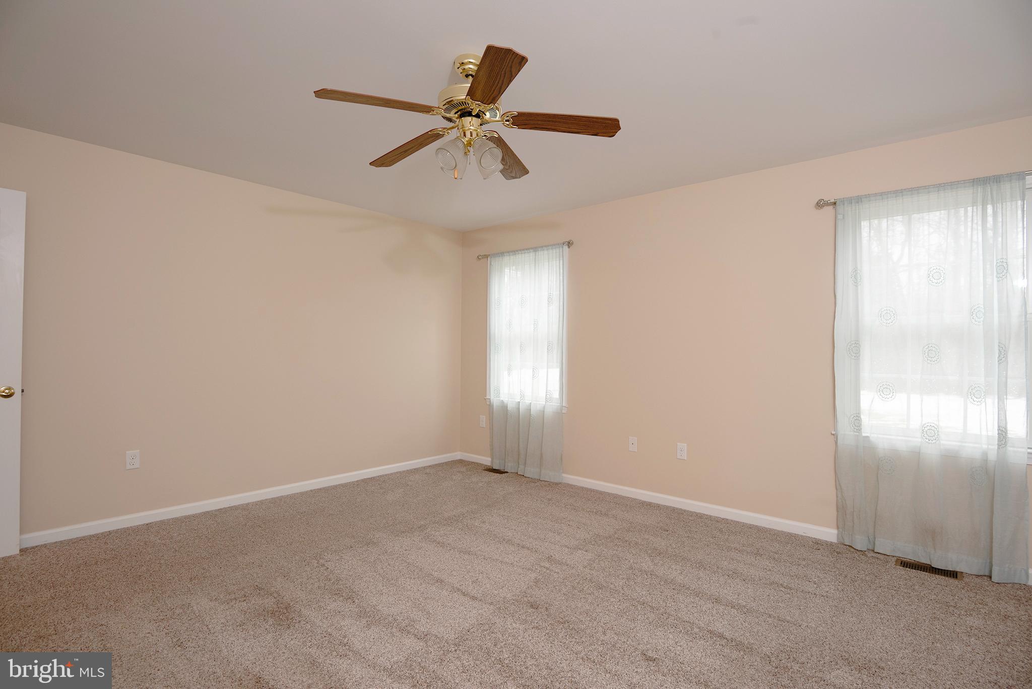 2 AUTUMN WOODS DRIVE