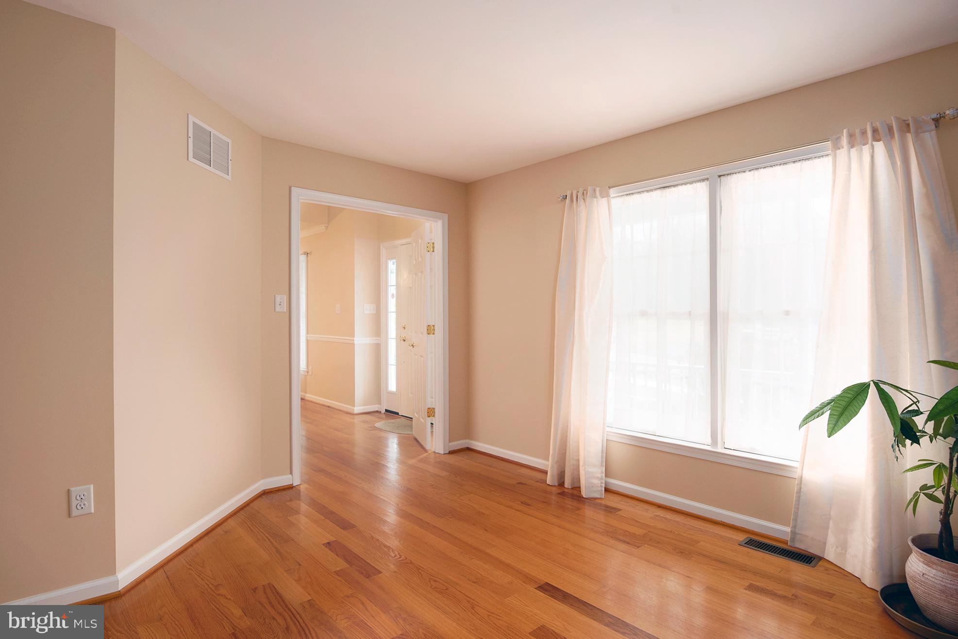 2 AUTUMN WOODS DRIVE