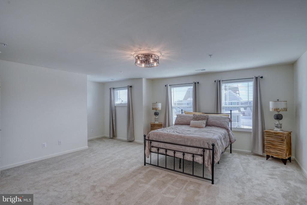 103 FRED DR