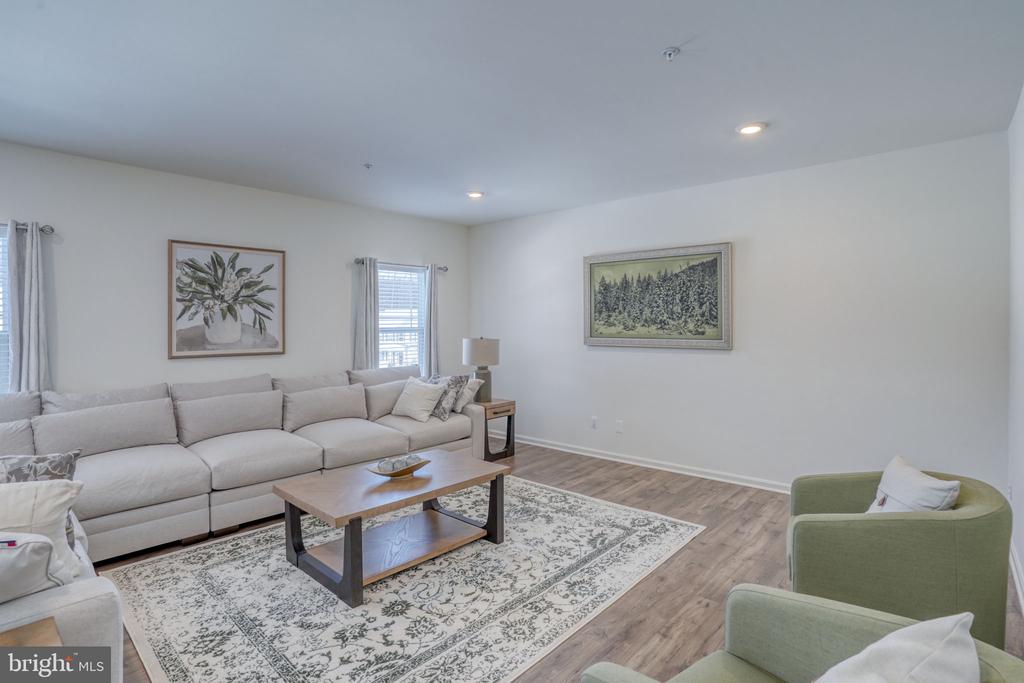 103 FRED DR
