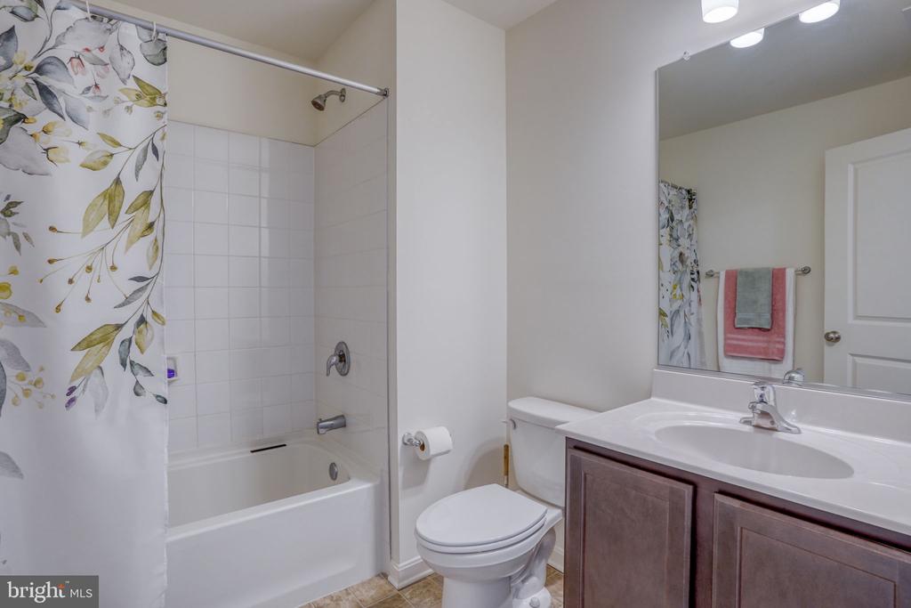 103 FRED DR