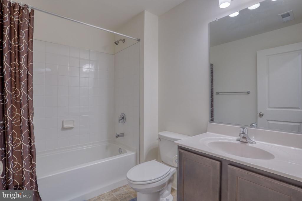 103 FRED DR