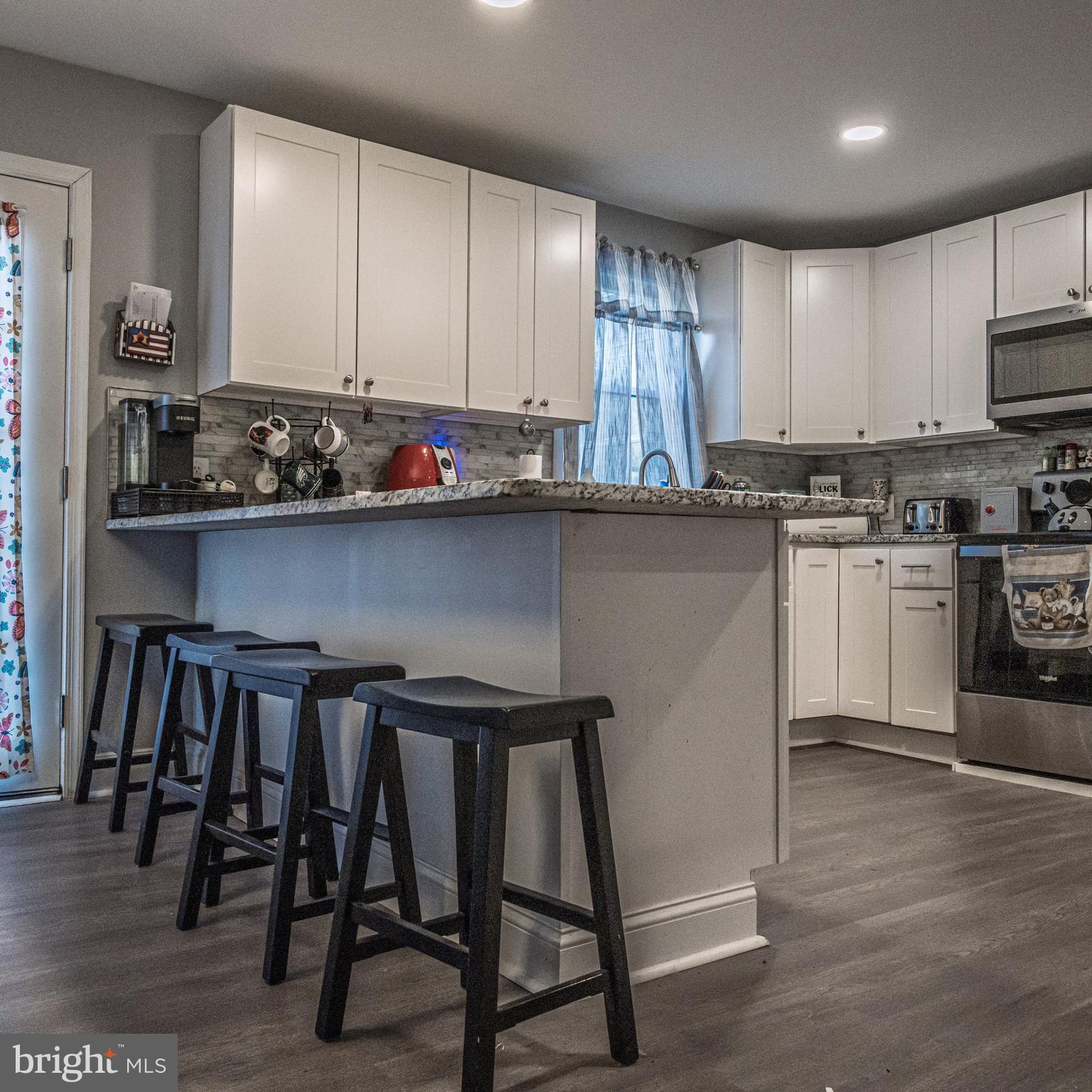 5649 Thompsontown Rd