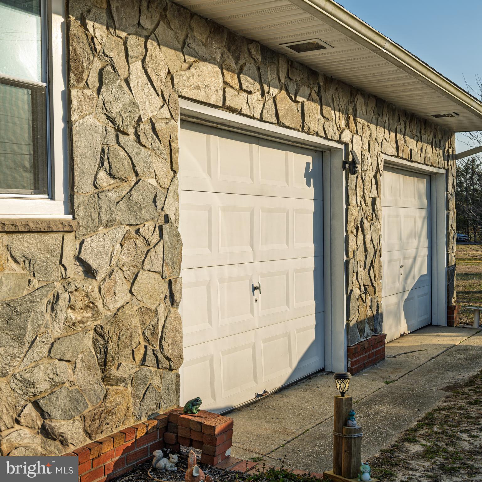 5649 Thompsontown Rd