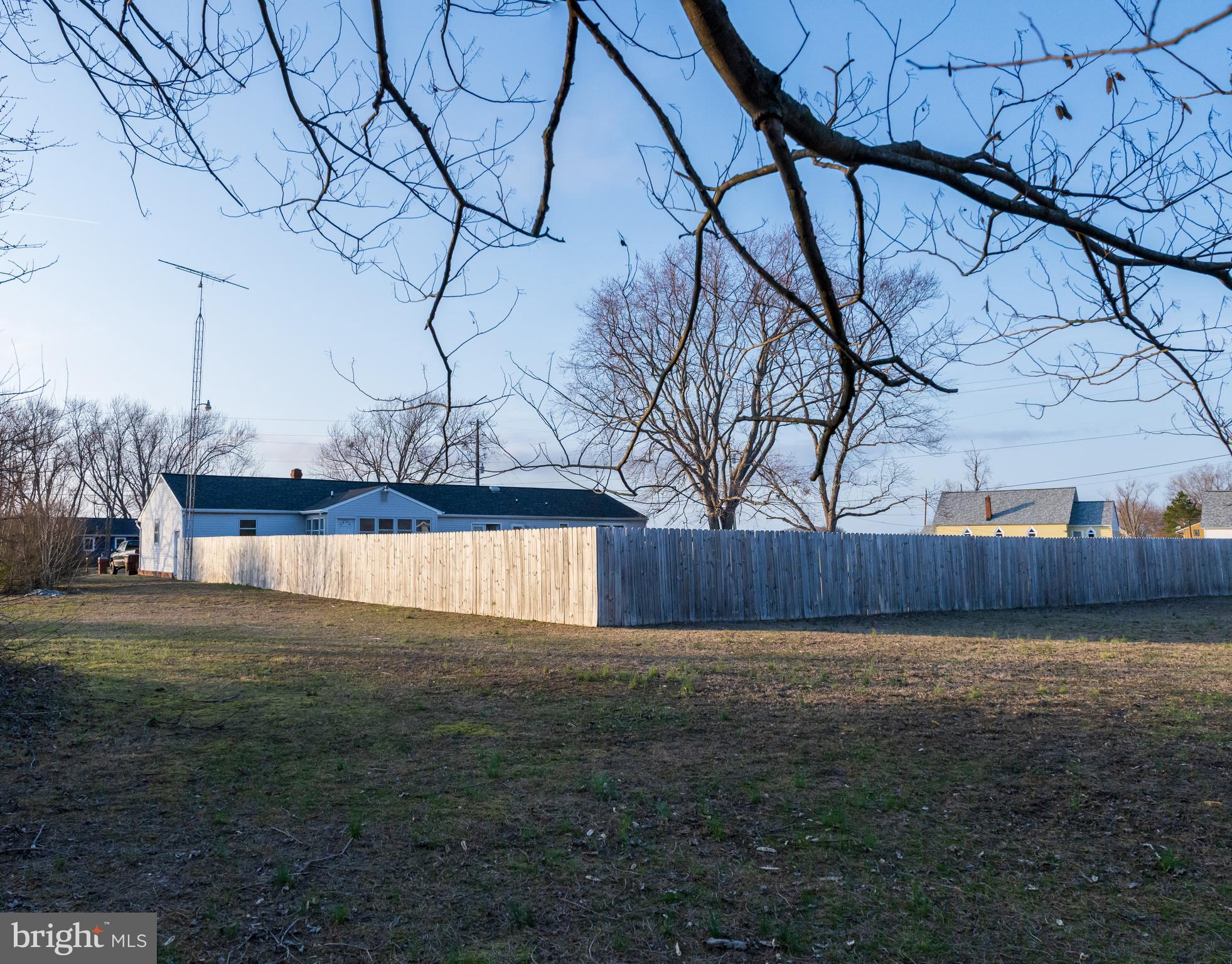 5649 Thompsontown Rd