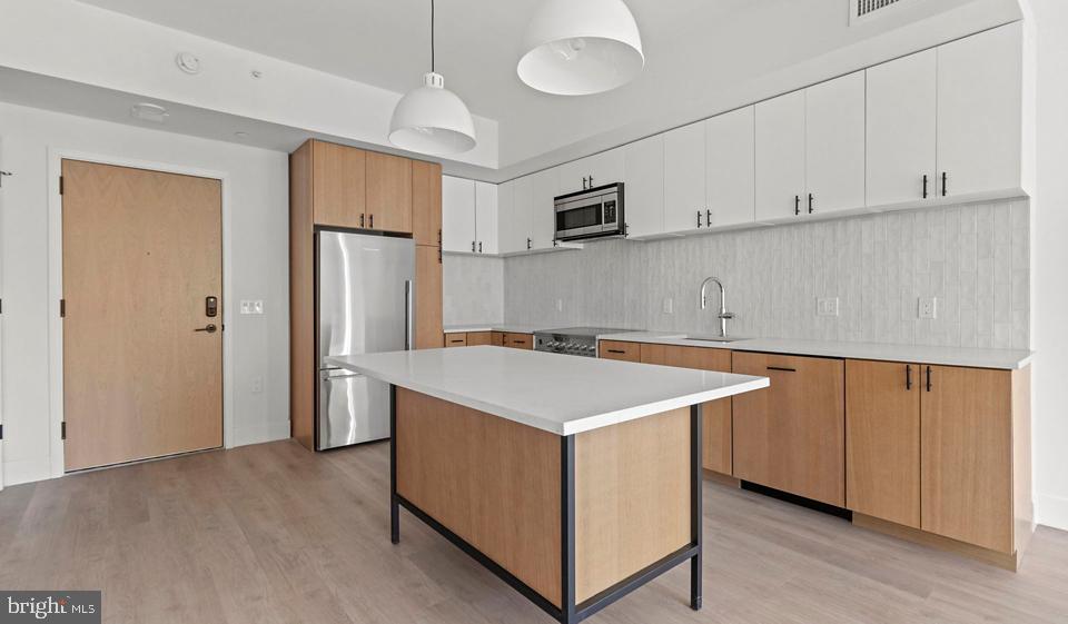 10511 STRATHMORE HALL STREET 2B-3A-307