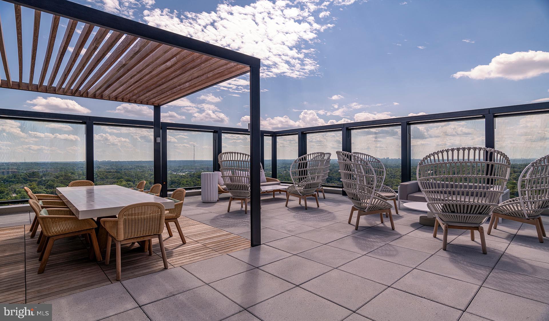 4710 ELM STREET 2B-E-2102