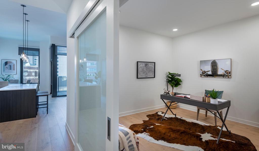 4710 ELM STREET W-0207
