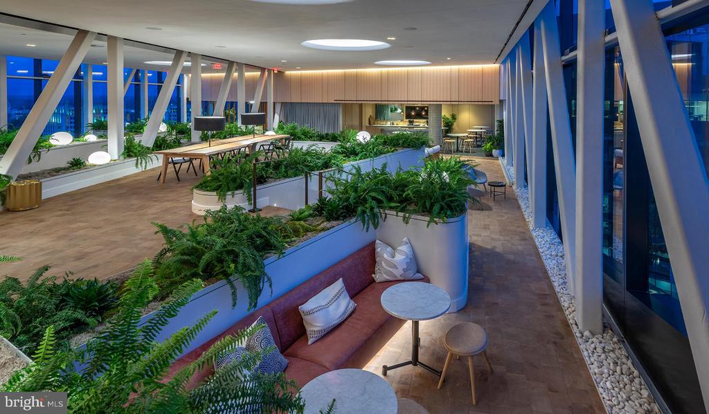 4710 ELM STREET W-0206