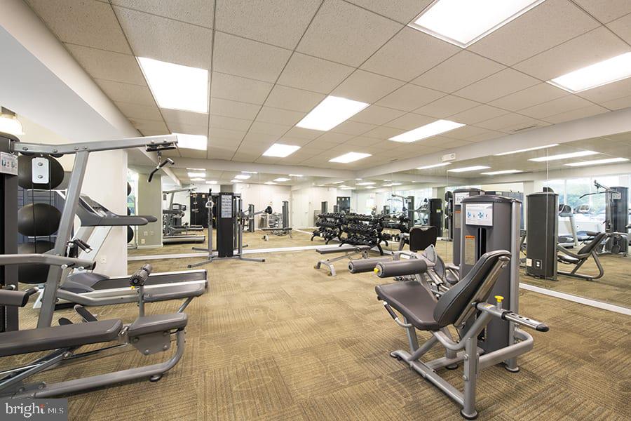 1699 YALE PLACE Unit: 350