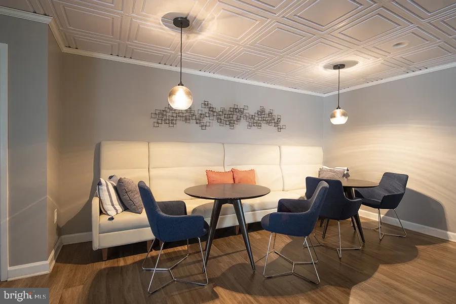 1699 YALE PLACE Unit: 350