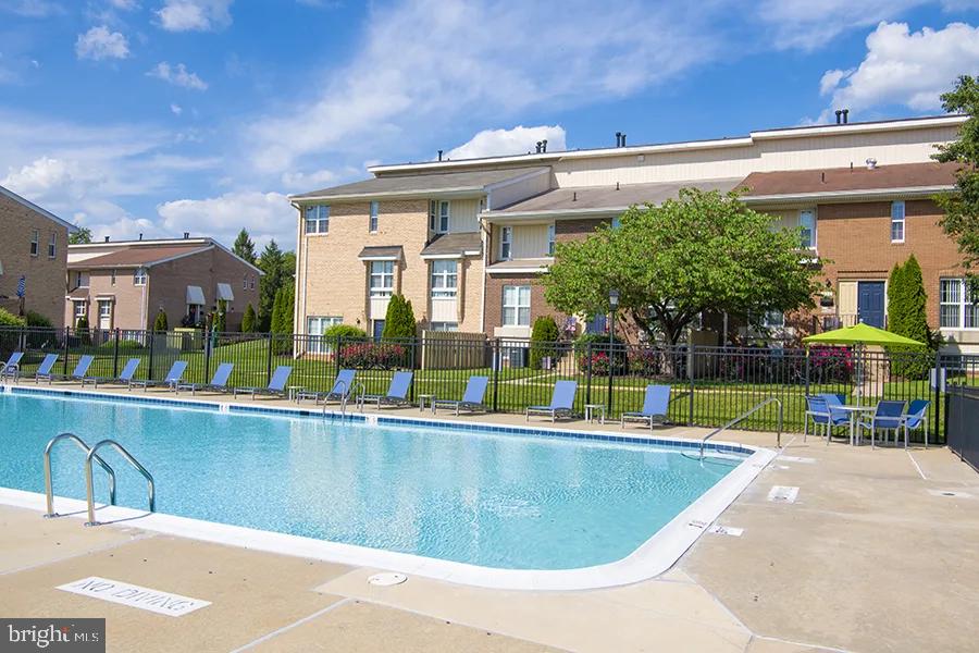 1699 YALE PLACE Unit: 350