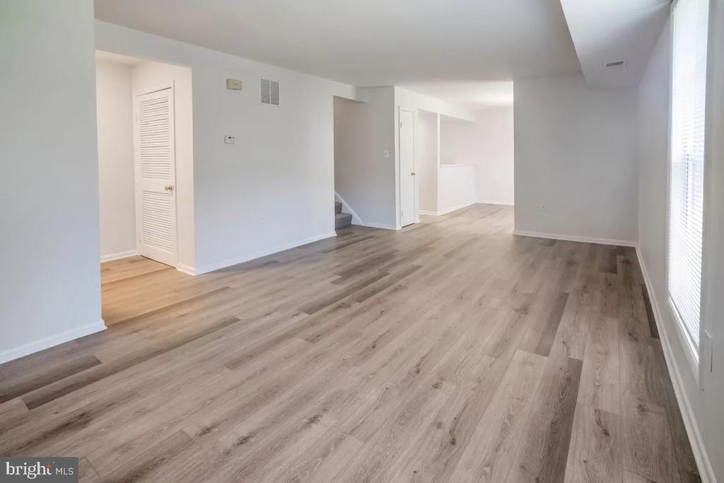 1699 YALE PLACE Unit: 350