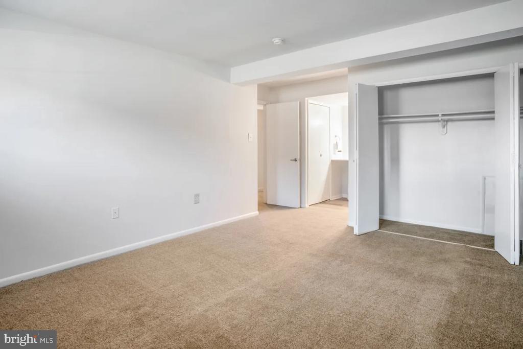 1699 YALE PLACE Unit: 350