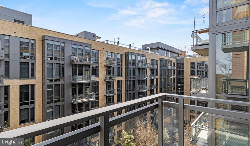 8300 WISCONSIN AVENUE Unit: 401