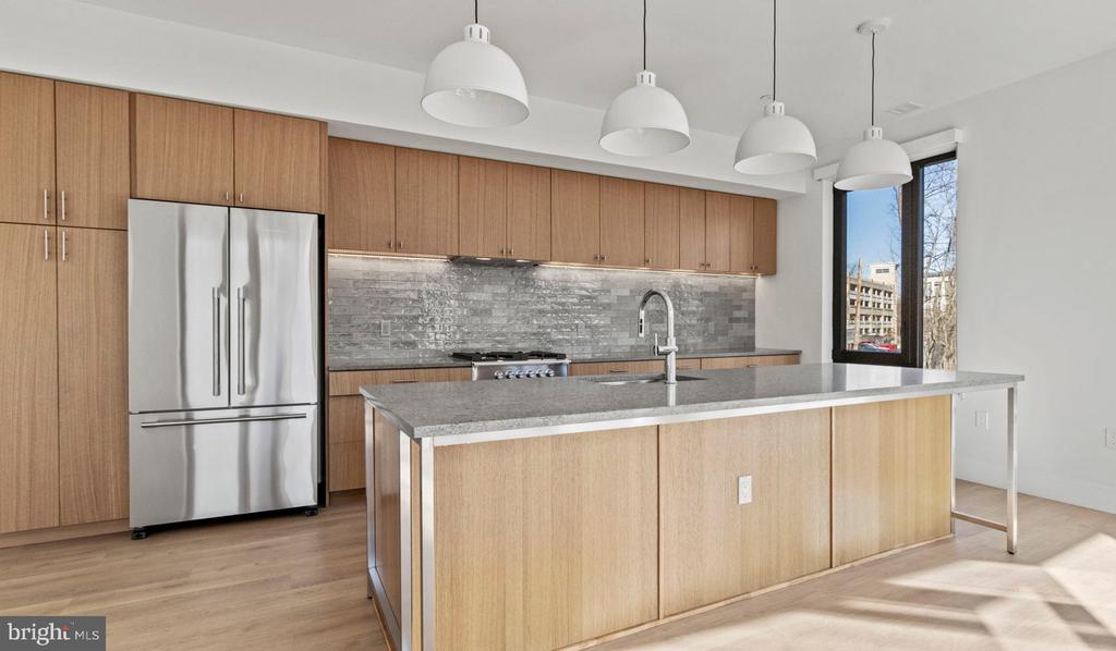 10511 STRATHMORE HALL STREET Unit: 602